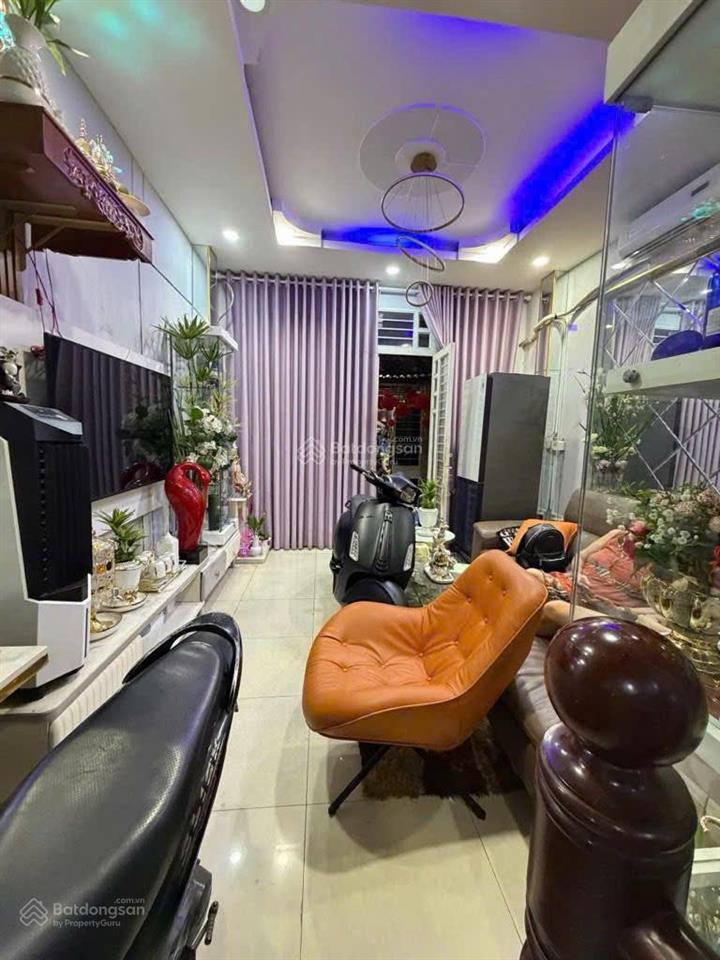 Vị trí đẹp ngay khu vip bình long giáp tân phú  sát mặt tiền  hẻm xe hơi  nở hậu  nhỉnh 3 tỷ