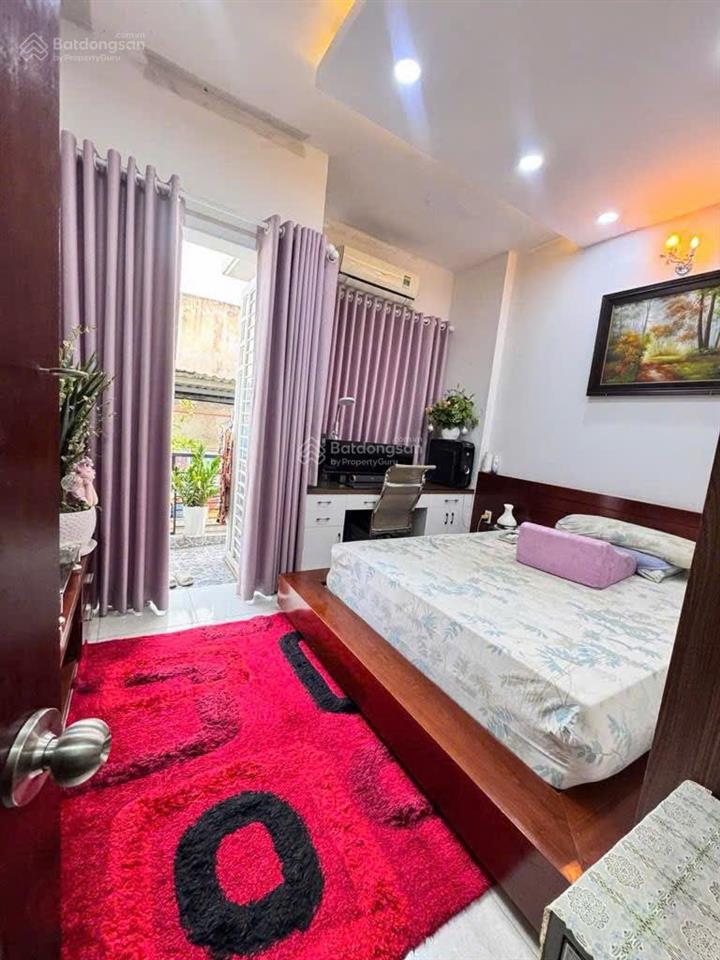 Vị trí đẹp ngay khu vip bình long giáp tân phú  sát mặt tiền  hẻm xe hơi  nở hậu  nhỉnh 3 tỷ