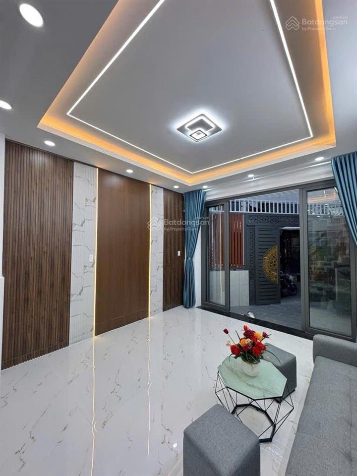 Nhà mới ngay tỉnh lộ 10  40m2  3 tầng  3pn  ngang 4 sát khu tên lửa giáp quận 6 hẻm thông