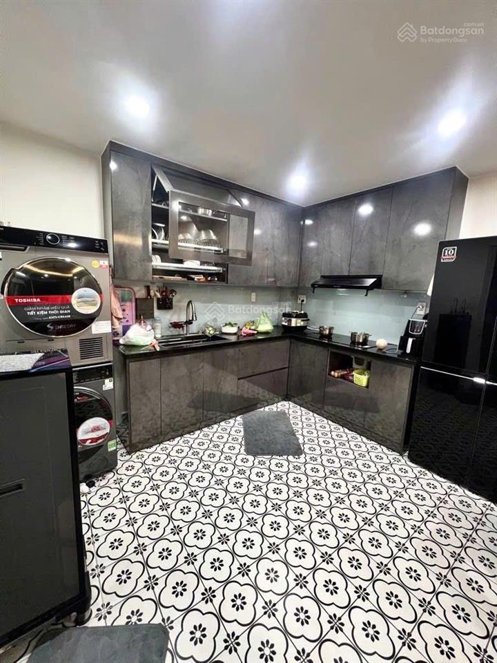 Chủ kẹt bán gấp nhà mới 60m2 (5x12m) 4.x tỉ kinh dương vương giáp q6  2 tầng  sát hẻm xe tải