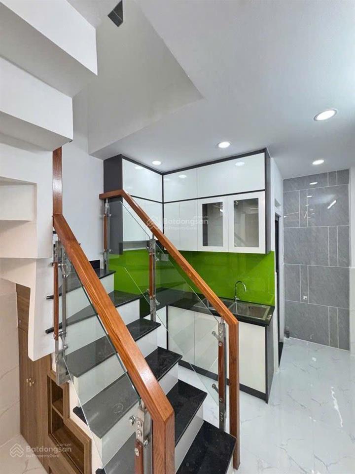 Hẻm thông trương phước phan, bình tân  giáp q6  2 tầng mới tinh  sát mặt tiền  nhỉnh 2 tỉ