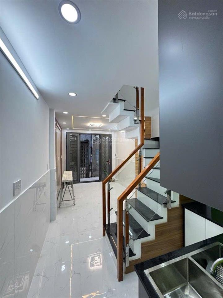 Hẻm thông trương phước phan, bình tân  giáp q6  2 tầng mới tinh  sát mặt tiền  nhỉnh 2 tỉ