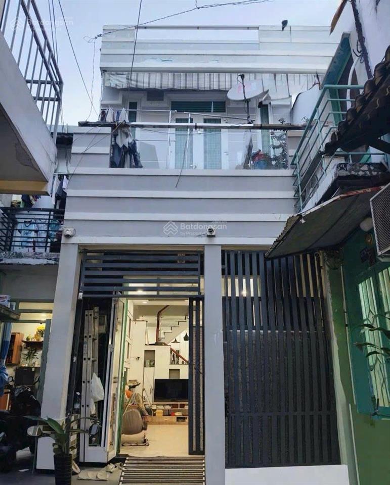 Nhà đẹp nở hậu  sát mặt tiền hẻm  ngay tỉnh lộ 10, giáp tên lửa q6  2 tầng btct 54m2  nhỉnh 4đ