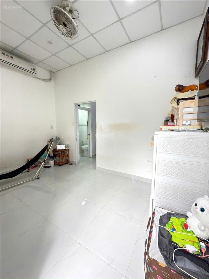 Nhà 2 tầng kiên cố ngay tỉnh lộ 10, giáp quận 6, tân phú  hẻm thông thoáng an ninh  nhỉnh 2 tỉ