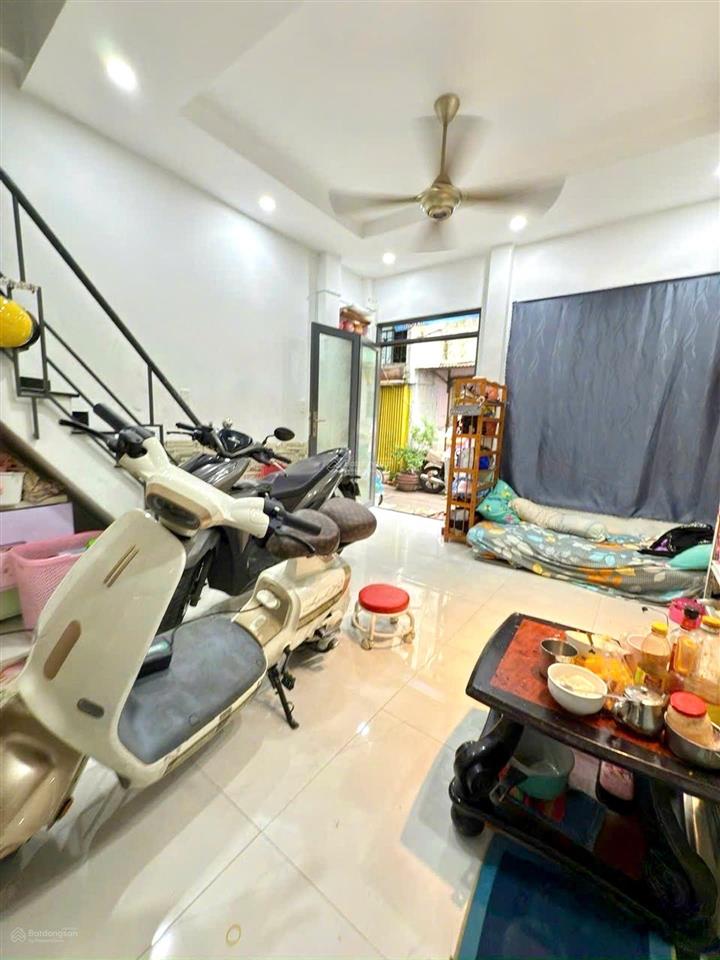 Nhà 2 tầng kiên cố ngay tỉnh lộ 10, giáp quận 6, tân phú  hẻm thông thoáng an ninh  nhỉnh 2 tỉ