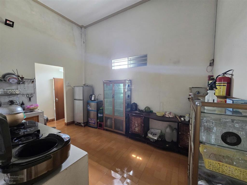Cần bán nhà vườn siêu rộng phù hợp gia đình để ở