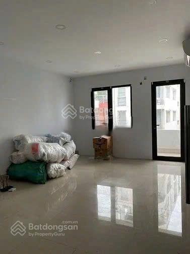 Cho thuê nhà nguyễn đình chính 80m² 7 tầng  70 triệu/tháng