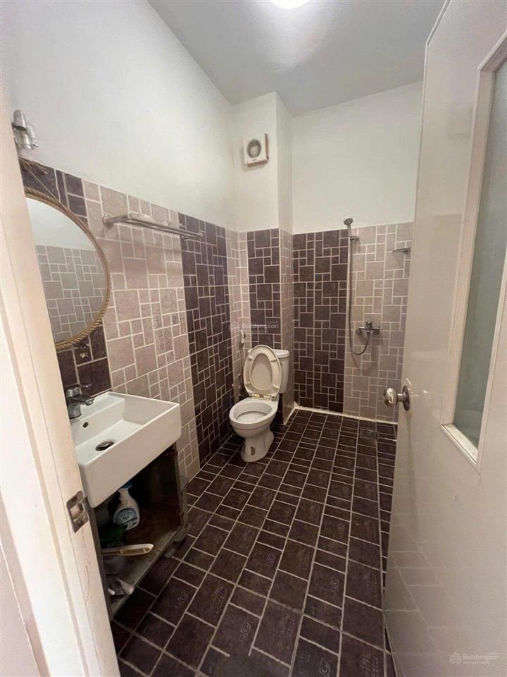 Cho thuê nhà 3/2 50,4m2 5 tầng  32 triệu/tháng
