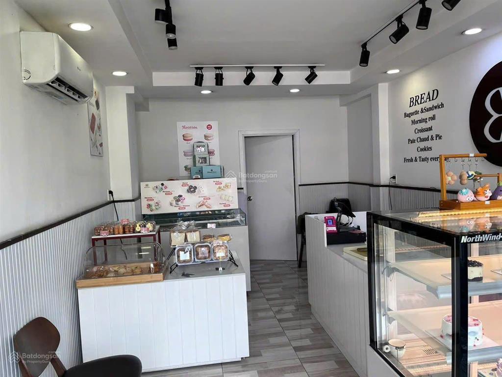 Cho thuê nhà nơ trang long 42m² 3 tầng  26 triệu/tháng