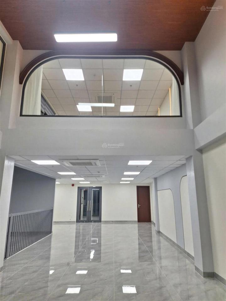 Cho thuê nhà ung văn khiêm 247,5m2 10 tầng  290 triệu/tháng