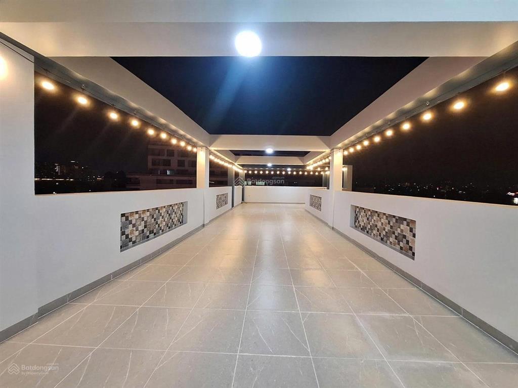 Cho thuê nhà ung văn khiêm 247,5m2 10 tầng  290 triệu/tháng
