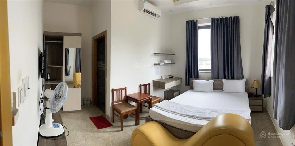 Bán khách sạn 49 phòng dòng tiền 5 tỷ/năm chân núi chứa chan, đồng nai