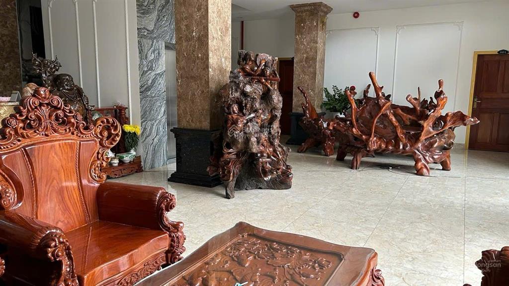 Bán khách sạn 49 phòng dòng tiền 5 tỷ/năm chân núi chứa chan, đồng nai