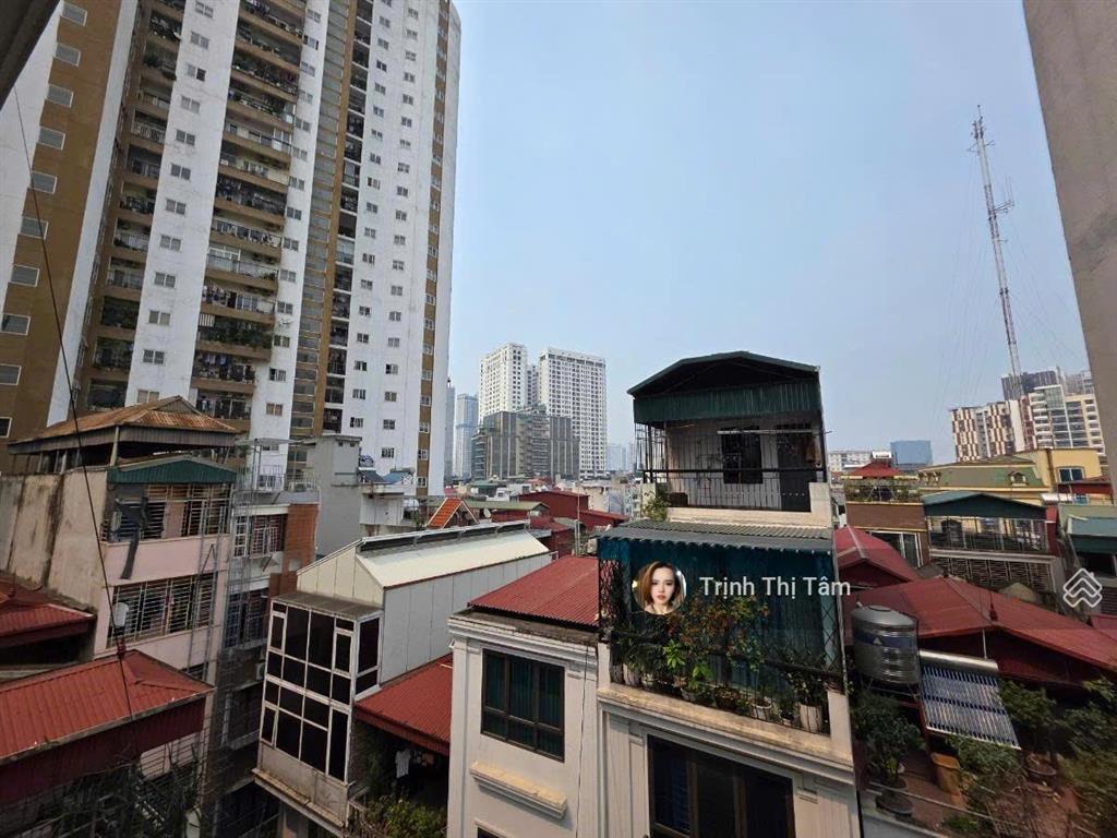 Chuyển công tác gia đình bán gấp nhà trung kính to, oto tránh  105m2  6 tầng  2 thoáng  30,8 tỷ