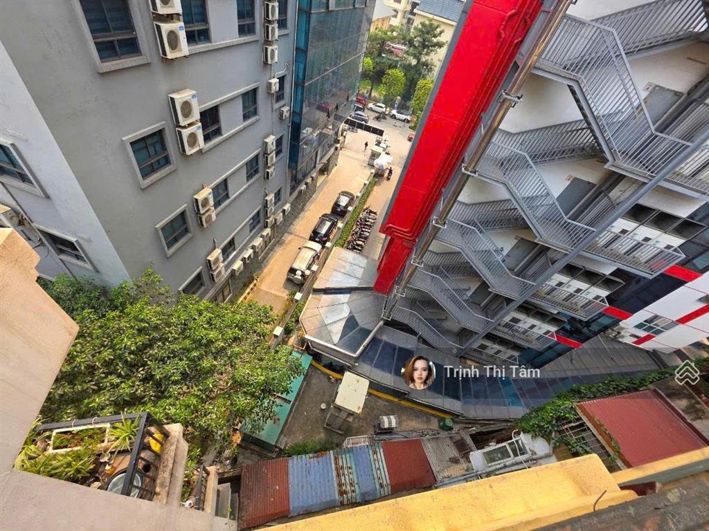 Chuyển công tác gia đình bán gấp nhà trung kính to, oto tránh  105m2  6 tầng  2 thoáng  30,8 tỷ