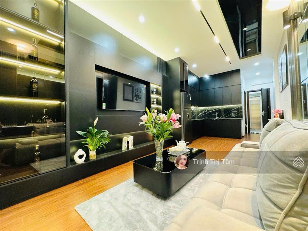 Bán nhà tt cầu giấy  gara ô tô  ngõ thông kinh doanh  6 tầng thang máy  full nội thất