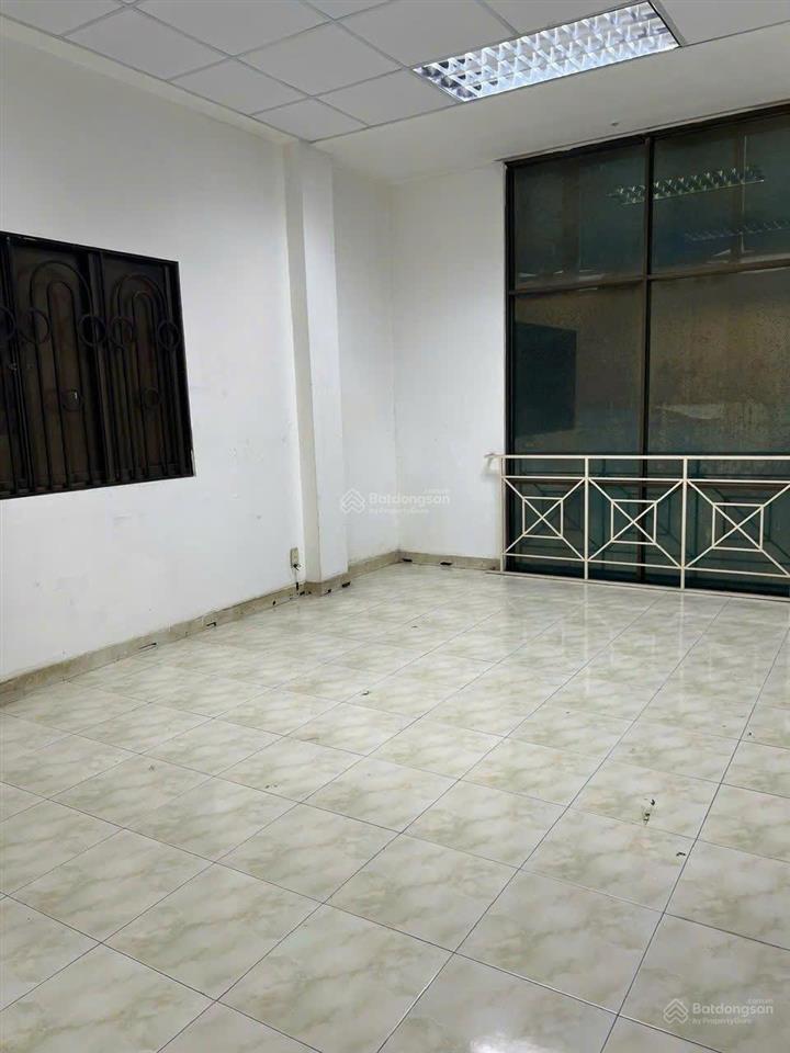 Cho thuê nhà phan đăng lưu 78m² 4 tầng  90 triệu/tháng