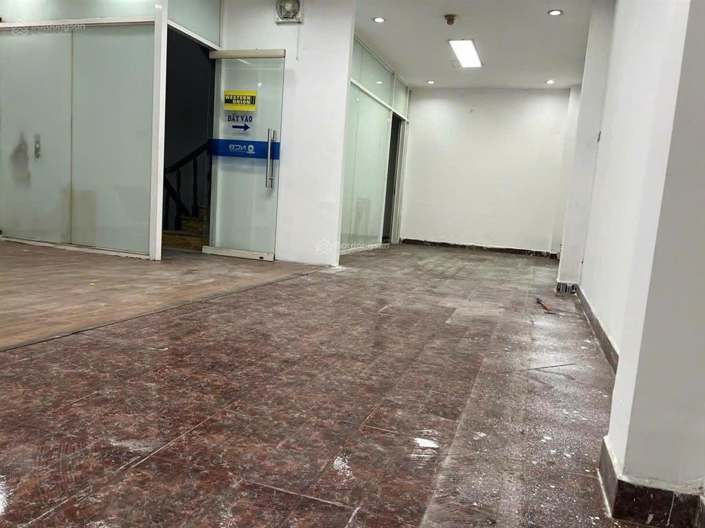 Cho thuê nhà phan đăng lưu 78m² 4 tầng  90 triệu/tháng