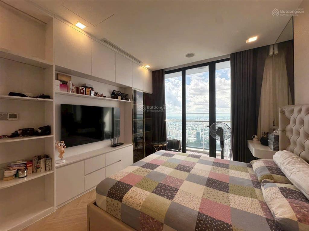 1 phòng ngủ  ban công lớn  view sông thư giãn