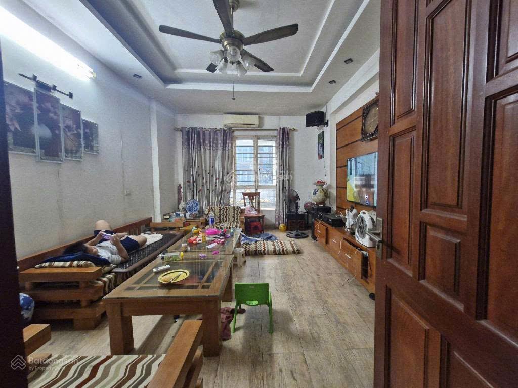 Phân lô sát mặt phốvỉa hèkinh doanhô chờ thang máyan sinh tiện ích siêu đỉnhtặng 90% nội thất