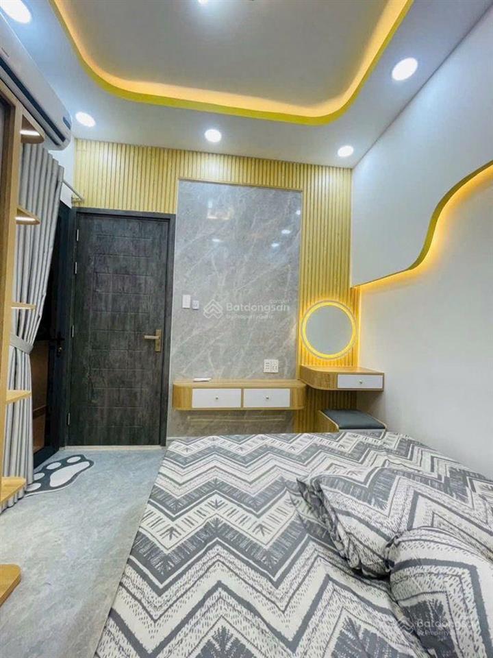 7,88 tỷ nhà mới đẹp đầy đủ nội thất 4 phòng ngủ hẻm xe tải 10m đường phan văn trị