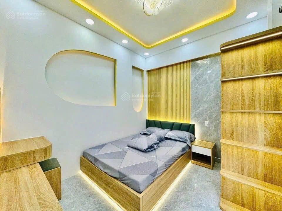 7,88 tỷ nhà mới đẹp đầy đủ nội thất 4 phòng ngủ hẻm xe tải 10m đường phan văn trị