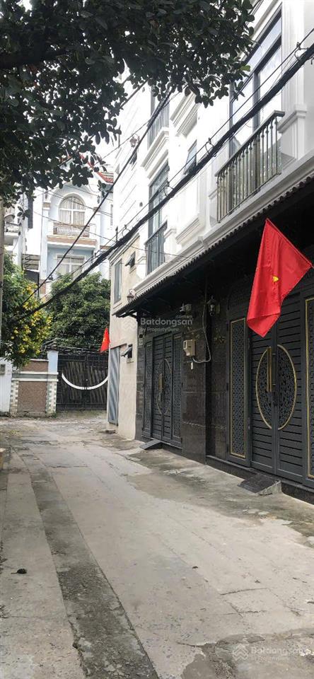 8,9 tỷ  giá quá tốt, chỉ nhỉnh 100tr/m2 nhà 3pn 80m2 cách mt lê quang định 30m, gần chợ bà chiểu