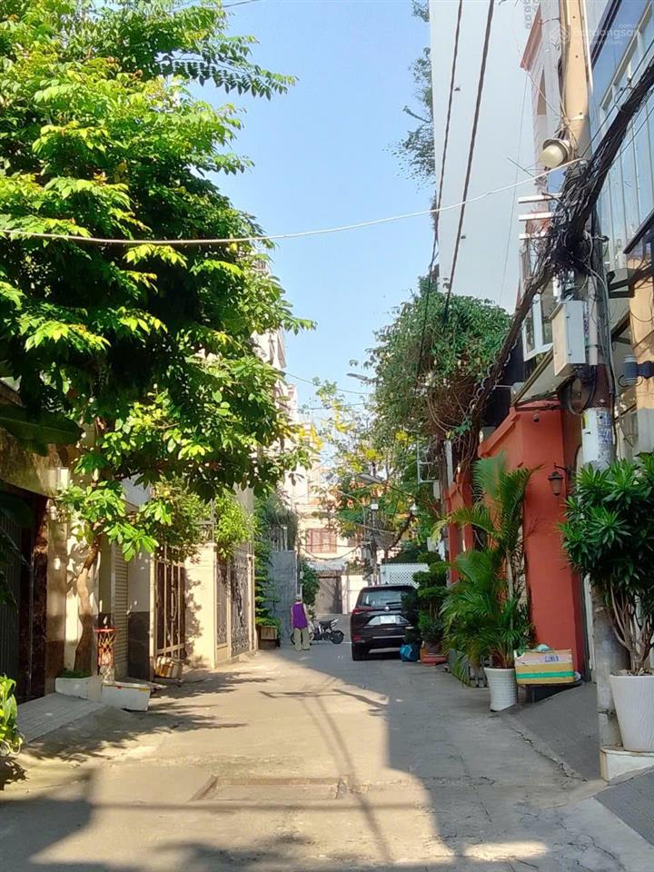 5,55 tỷ  nhà mới, đẹp, full nội thất đường nguyễn cửu vân giáp quận 1  phù hợp gia đình trẻ an cư