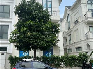 (gấp)! cần tiền bán nhanh biệt thự mặt hồ san hô giá 4x tỷ tại vin 1 gia lâm, hà nội (0985 941 ***)