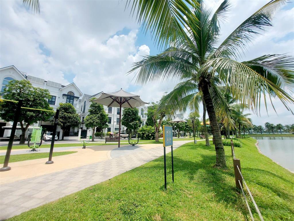 (gấp)! cần tiền bán nhanh biệt thự mặt hồ san hô giá 4x tỷ tại vin 1 gia lâm, hà nội (0985 941 ***)