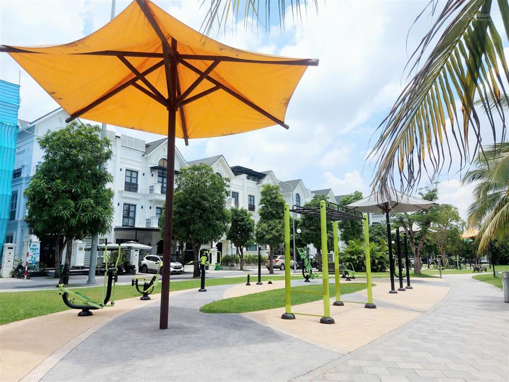 (gấp)! cần tiền bán nhanh biệt thự mặt hồ san hô giá 4x tỷ tại vin 1 gia lâm, hà nội (0985 941 ***)