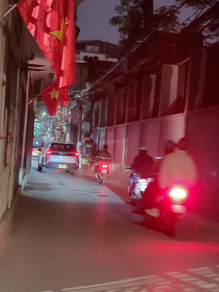 Chính chủ bán đất tặng nhà phân lô quân đội ba đình 2 oto tránh nhau