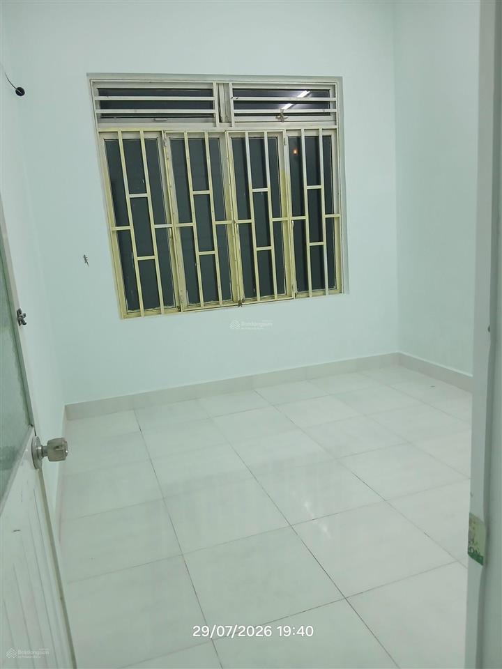 5tr. nhà nguyên căn 1t2l, mới, kho a, ra chợ phú xuân 300m, giáp q. 7