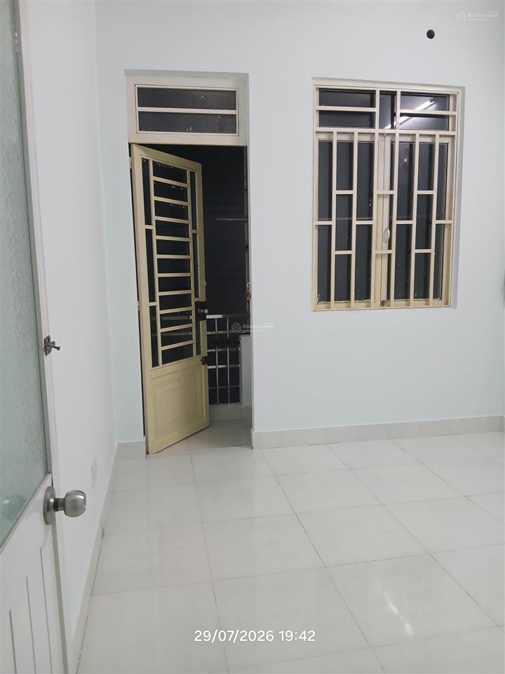 5tr. nhà nguyên căn 1t2l, mới, kho a, ra chợ phú xuân 300m, giáp q. 7