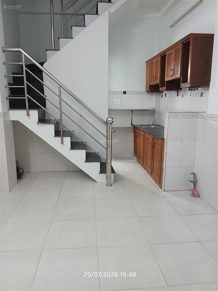 5tr. nhà nguyên căn 1t2l, mới, kho a, ra chợ phú xuân 300m, giáp q. 7
