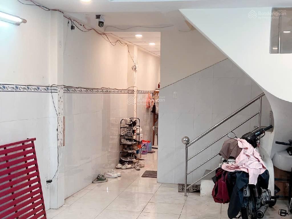Bán nhà khu vip quận 8, dương bá trạc, 3 tầng, hẻm 6m, 4,5 x 17m, nhỉnh 5 tỷ