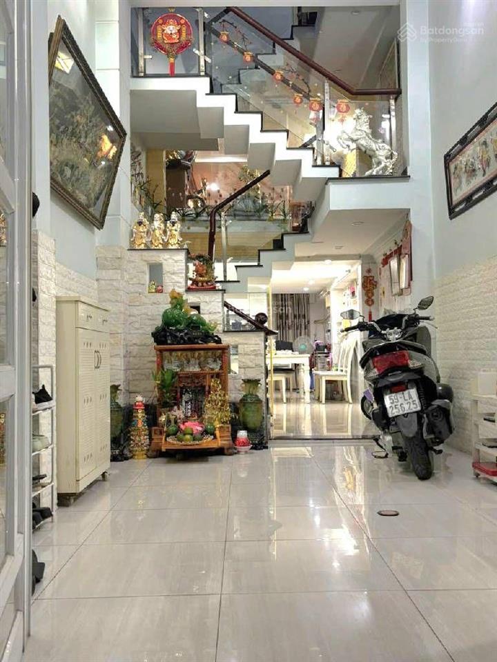 Cực hiếm, ngay hưng phú, quận 8, 3 tầng, đường nhựa 8m, 70m2, chỉ 8,1 tỷ