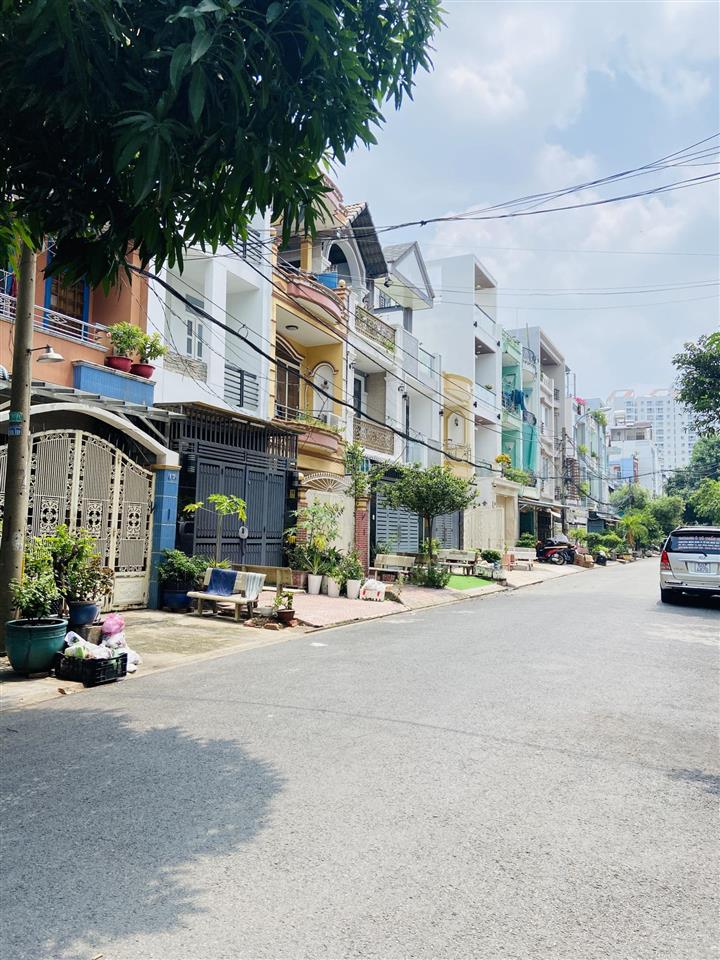 Cực hiếm, gần bến xe quận 8, 5 tầng, đường nhựa 12m, 6x20m, nhỉnh 13 tỷ