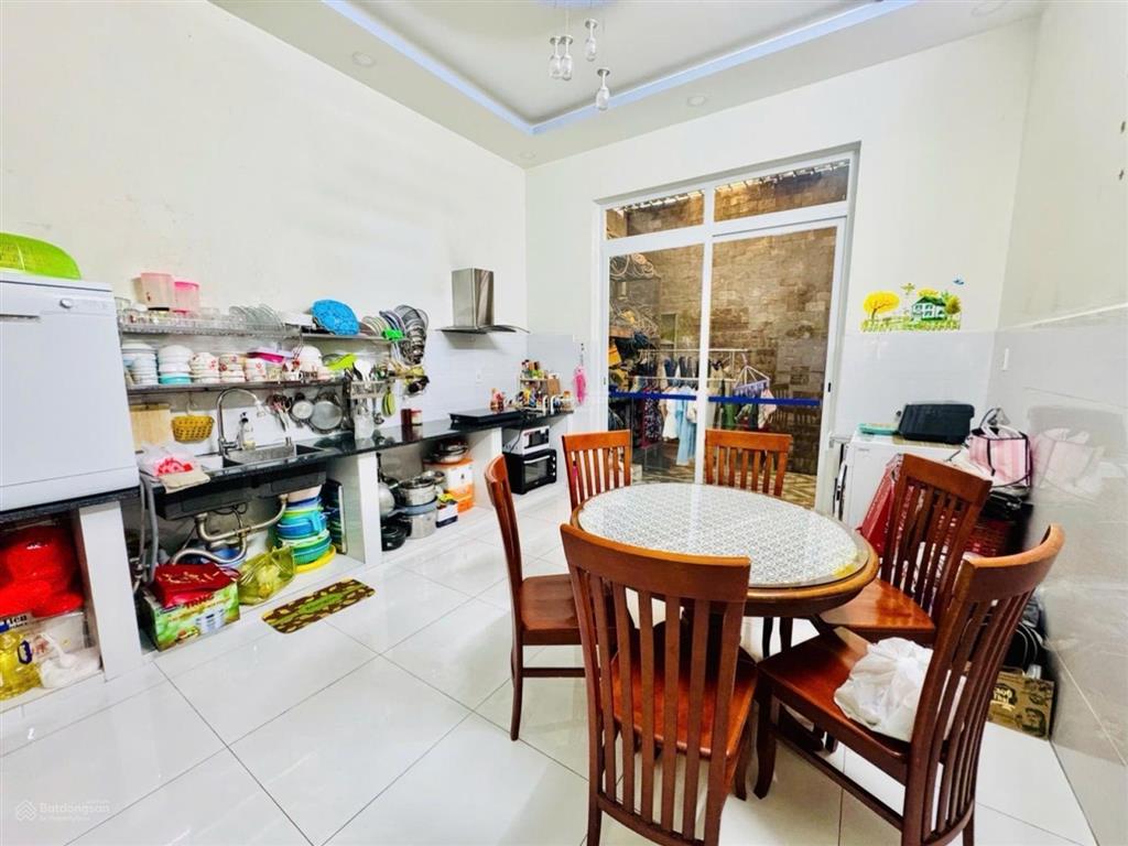 Bán nhà quận 8  tạ quang bửu  4 tầng  hẻm xe hơi  4 x 18m  chỉ 7 tỷ