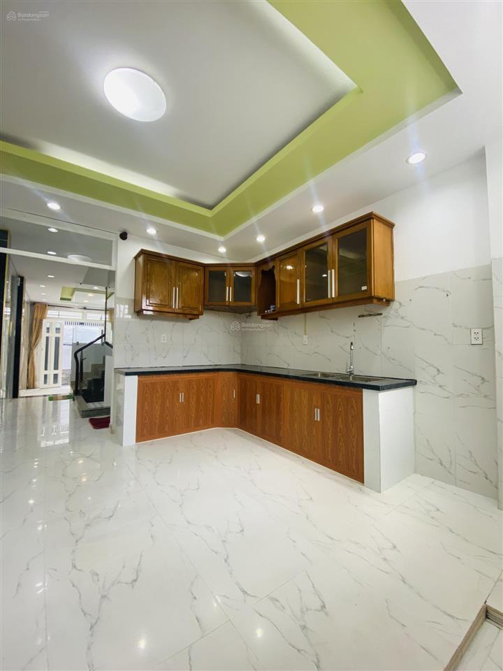 Nhà sát mt dương bá trạc  quận 8  hẻm 8m  4 tầng  ngang 4,1m x 10m  nhỉnh 7 tỷ