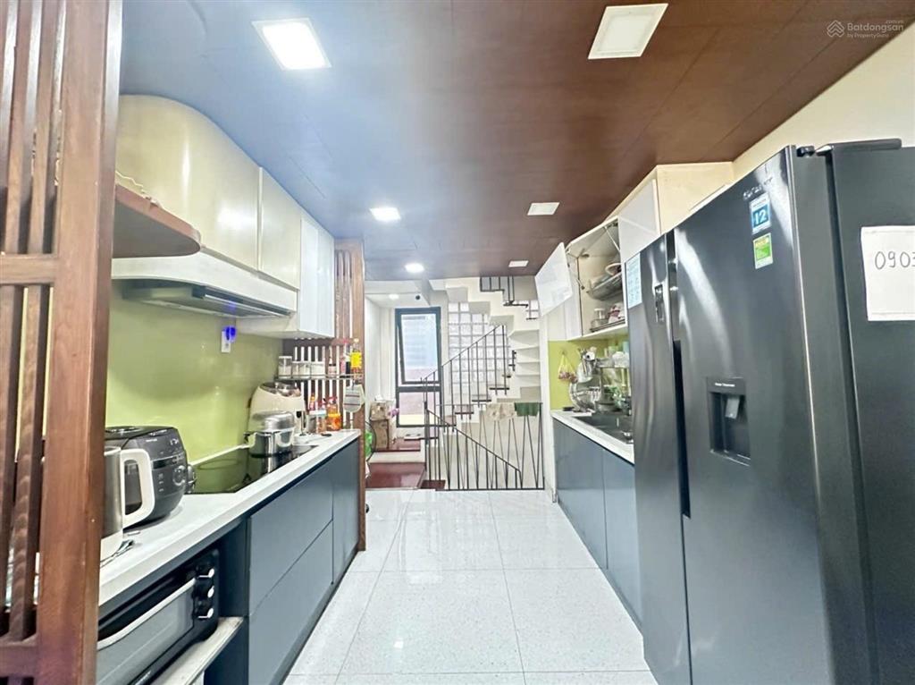 Bán nhà riêng 7,5 tỷ, sát mặt tiền dạ nam, quận 8, hẻm xe hơi, 5 tầng kiên cố