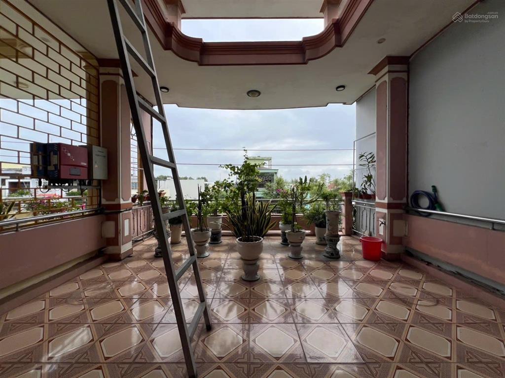 Bán nhà mặt tiền đường hai bà trưng, p. nghĩa lộ (p. trần phú. tp. quảng ngãi cũ), tỉnh quảng ngãi