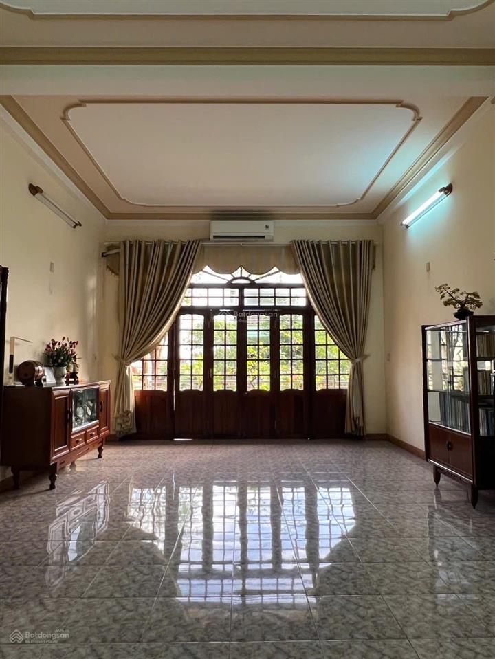 Bán nhà mặt tiền đường hai bà trưng, p. nghĩa lộ (p. trần phú. tp. quảng ngãi cũ), tỉnh quảng ngãi