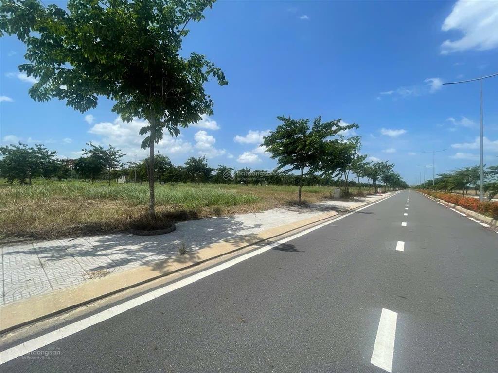 Chủ ngộp bán gấp lô đất 90m2 mặt tiền 20m giá 1tỷ6. sổ hồng riêng ở dự án ora park by dragon pearl