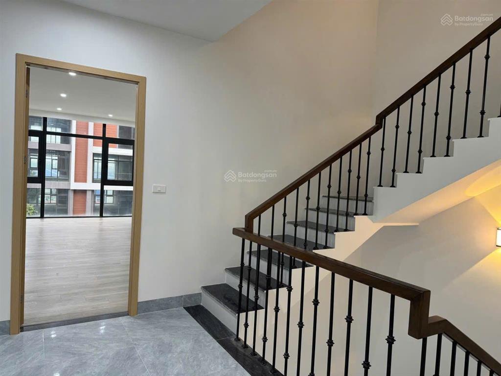 Chính chủ cho thuê shophoue pb2ocp3, 2 mặt tiền đường rộng 20m2, nhà hoàn thiện full 5 tầng