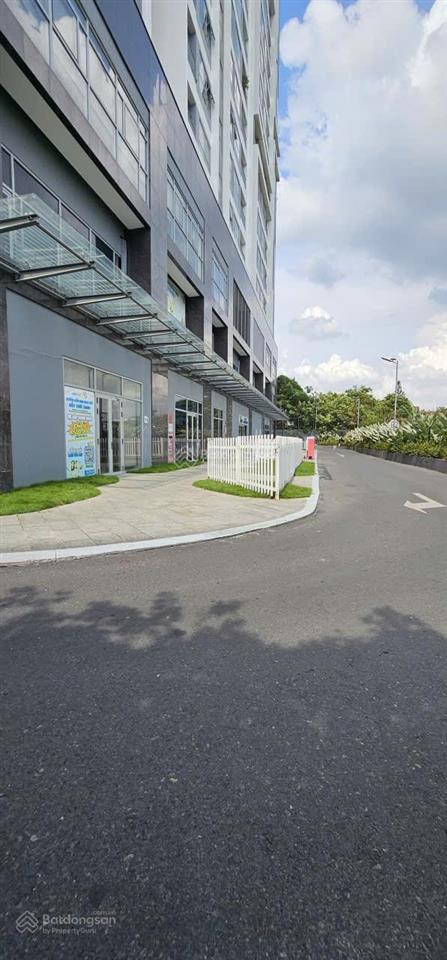 Cần cho thuê văn phòng tầng trệt 71m2 ngay dưới chung cư happy one central thủ dầu một bình dương