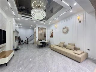 Bán nhà phạm văn đồng, 45m2, 7 tầng thang máy, gara ô tô, vị trí đắc địa, chào 17,9 tỷ