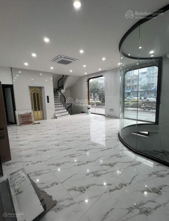 Cho thuê nhà mặt tiền cách mạng tháng tám quận tân bình gần ngã tư lý thường kiệt