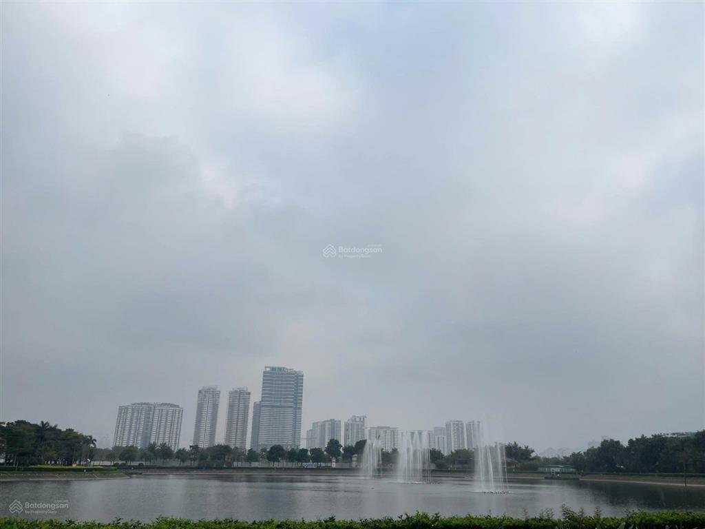 Cho thuê bt 132m2, 4pn, 3wc giá ưu đãi tại kđt tây hồ tây  starlake hà nội