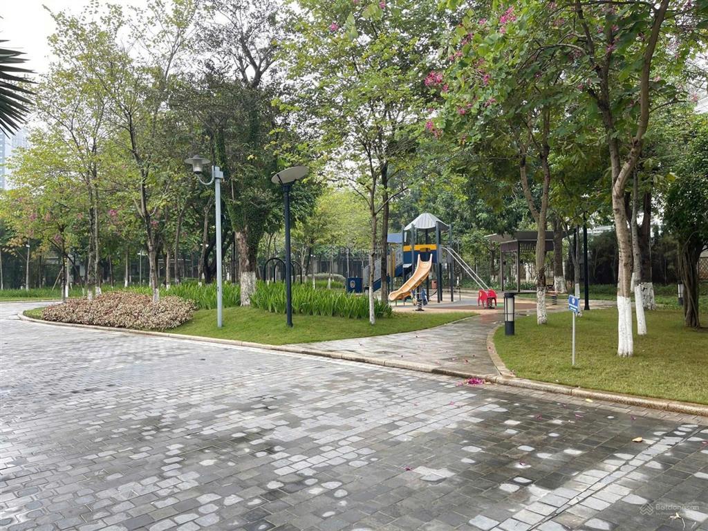 Cho thuê bt 132m2, 4pn, 3wc giá ưu đãi tại kđt tây hồ tây  starlake hà nội